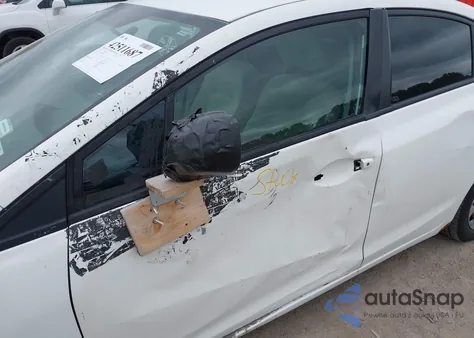 2012 Honda Civic Hybrid from USA, damaged, VIN JHMFB4F25CS000250